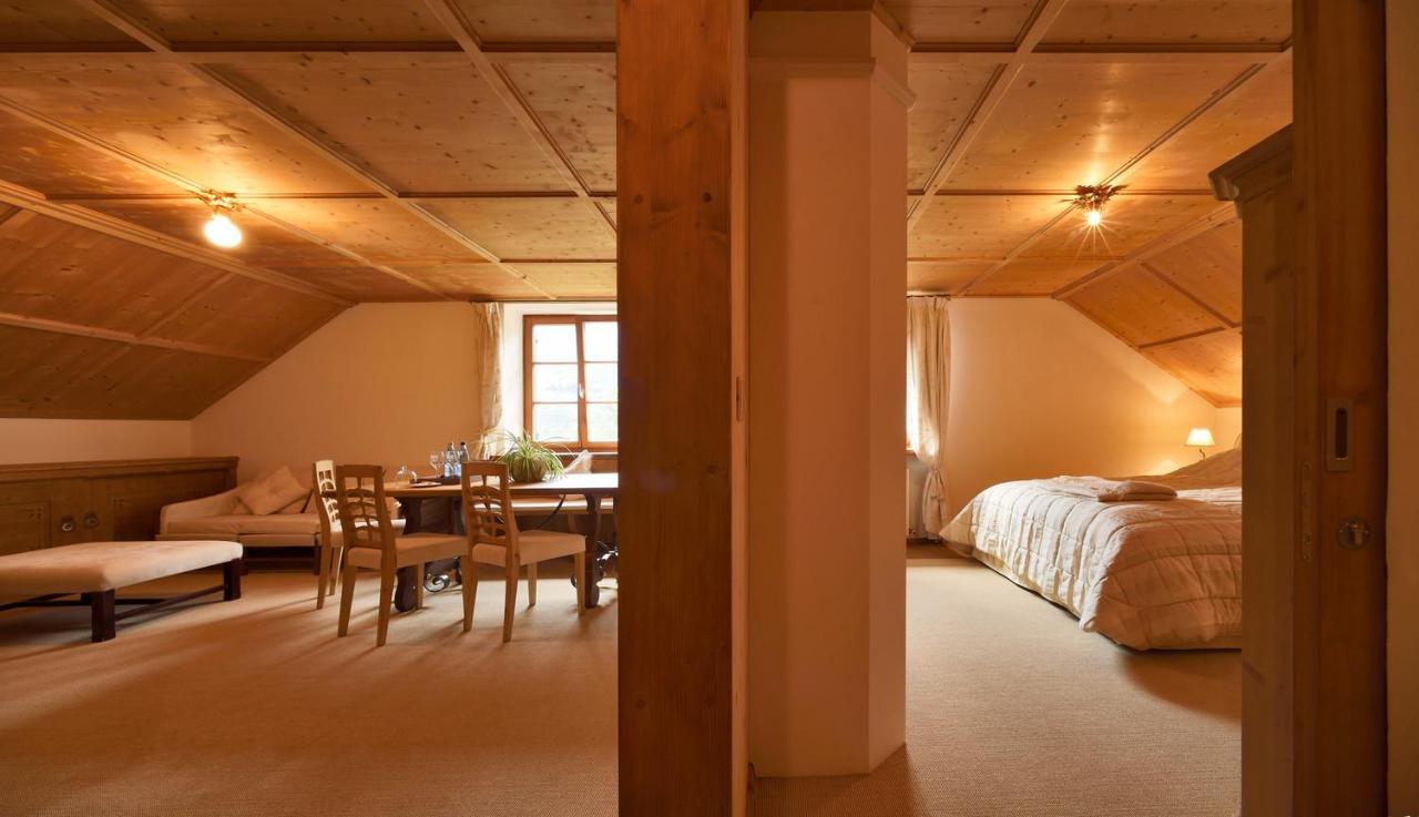 Schlosswirt Forst Lagundo Exterior foto