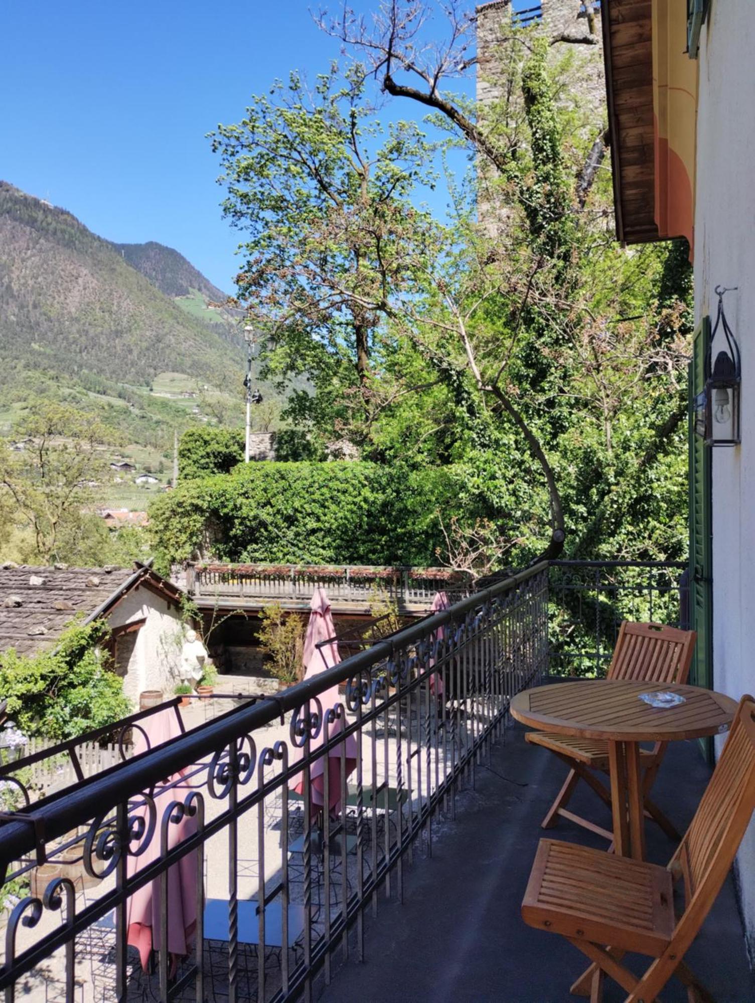 Schlosswirt Forst Lagundo Exterior foto